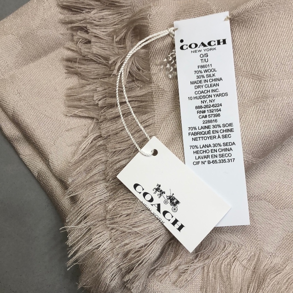 Coach Signature C Wrap - New with Tag - Picture 2 of 4
